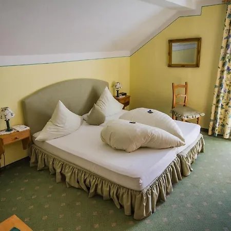 Guest house Landhaus Iris 3*